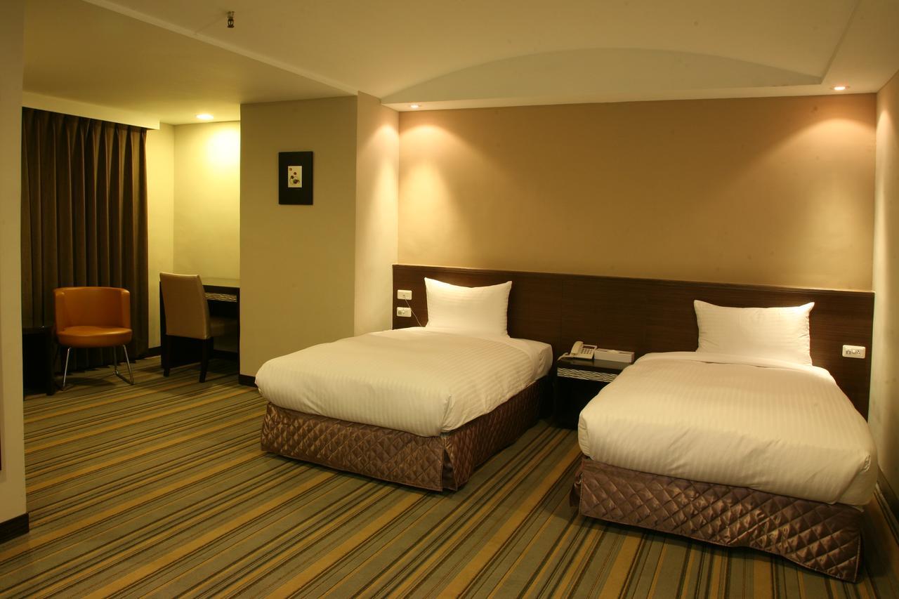 Yoyo Hotel Chiayi Eksteriør billede