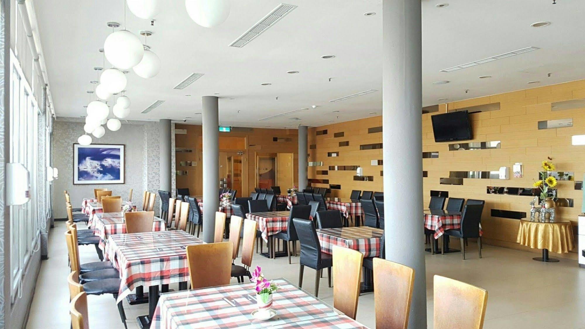 Yoyo Hotel Chiayi Eksteriør billede