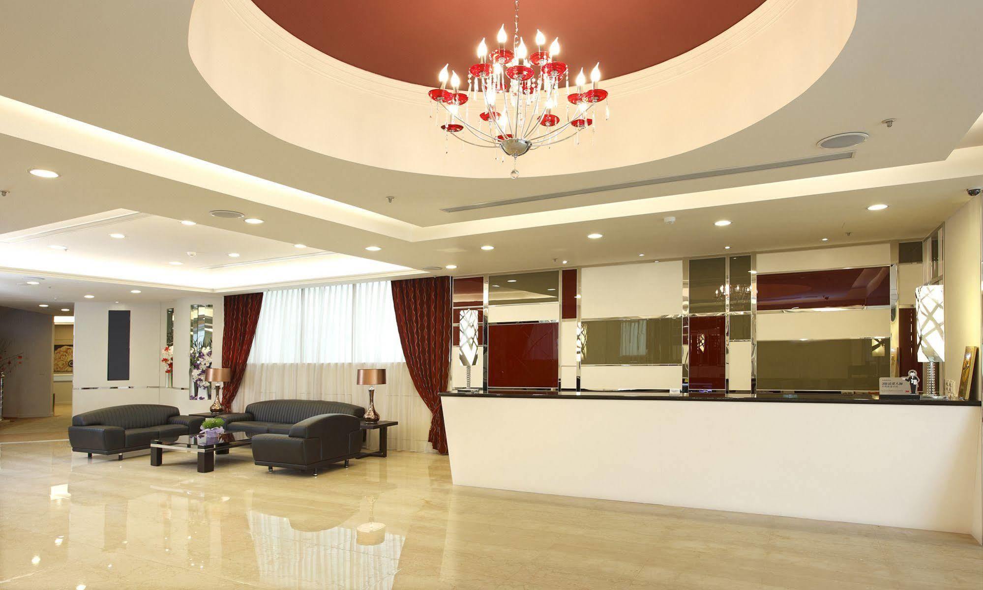 Yoyo Hotel Chiayi Eksteriør billede